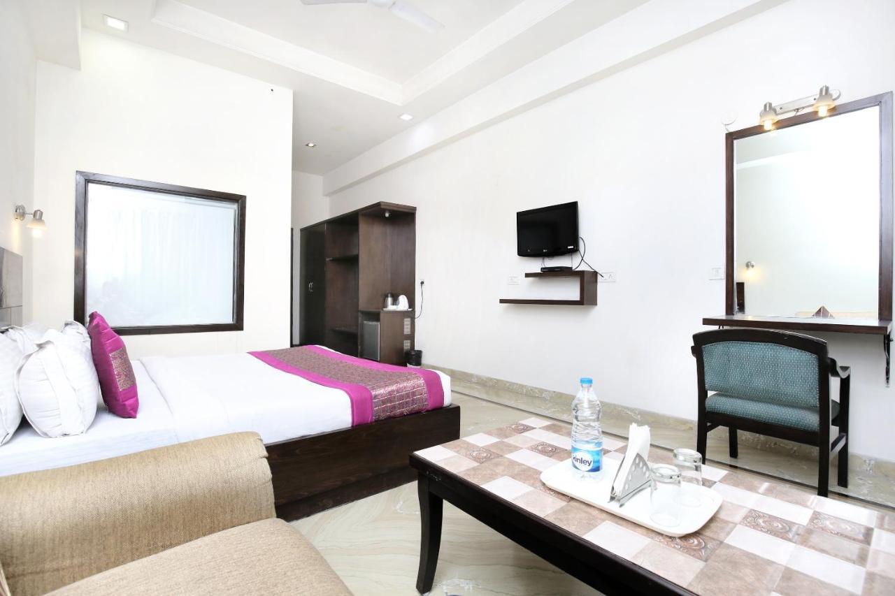 Capital O 15395 Hotel 42 Amritsar Ngoại thất bức ảnh