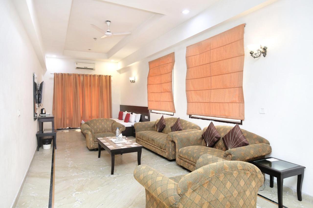 Capital O 15395 Hotel 42 Amritsar Ngoại thất bức ảnh