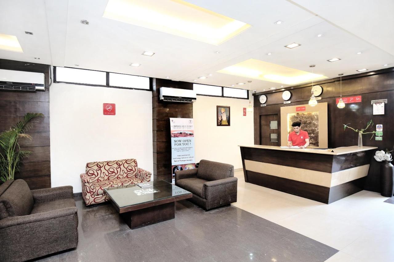 Capital O 15395 Hotel 42 Amritsar Ngoại thất bức ảnh