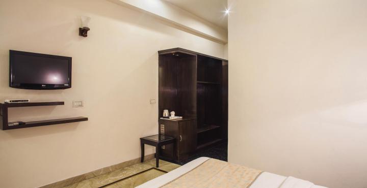 Capital O 15395 Hotel 42 Amritsar Ngoại thất bức ảnh