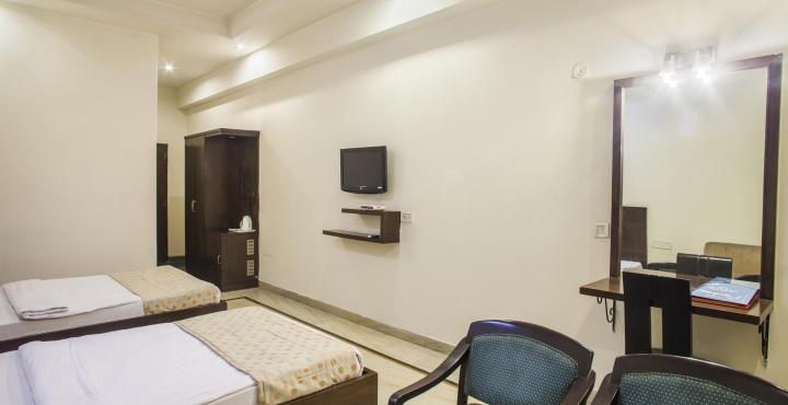 Capital O 15395 Hotel 42 Amritsar Ngoại thất bức ảnh